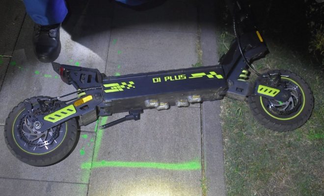 12 éves fiú gázolt el az elektromos rollerével egy nőt a Platán strandon, az asszonyt súlyos sérülésekkel vitték kórházba 1