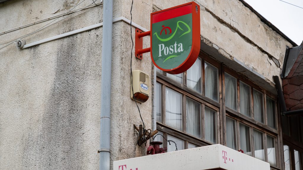 Magyar Posta: délben bezárnak a nem klimatizált posták