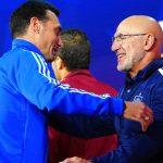 NEW YORK, UNITED STATES - JULY 17: Lionel Scaloni, Head Coach of Argentina, is embraced by Luis De La Fuente, Head Coach of Spain, as they speak on stage during a press conference ahead of the FIFA World Cup 2026 Final match between Spain and Argentina at Fanatics Fest at Javits Center in New York, United States on July 17, 2026. Evrim Aydin / Anadolu