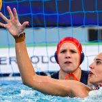 Tiba Panna (k) és a holland Lola Moolhuijzen (j2), Rogge Lieke (j) a Magyarország - Hollandia női vízilabda felkészülési mérkőzésen a margitszigeti Hajós Alfréd uszodában 2026. július 2-án. A magyar női vízilabda-válogatott a női vízilabda világkupa sydney-i döntőjére készül.