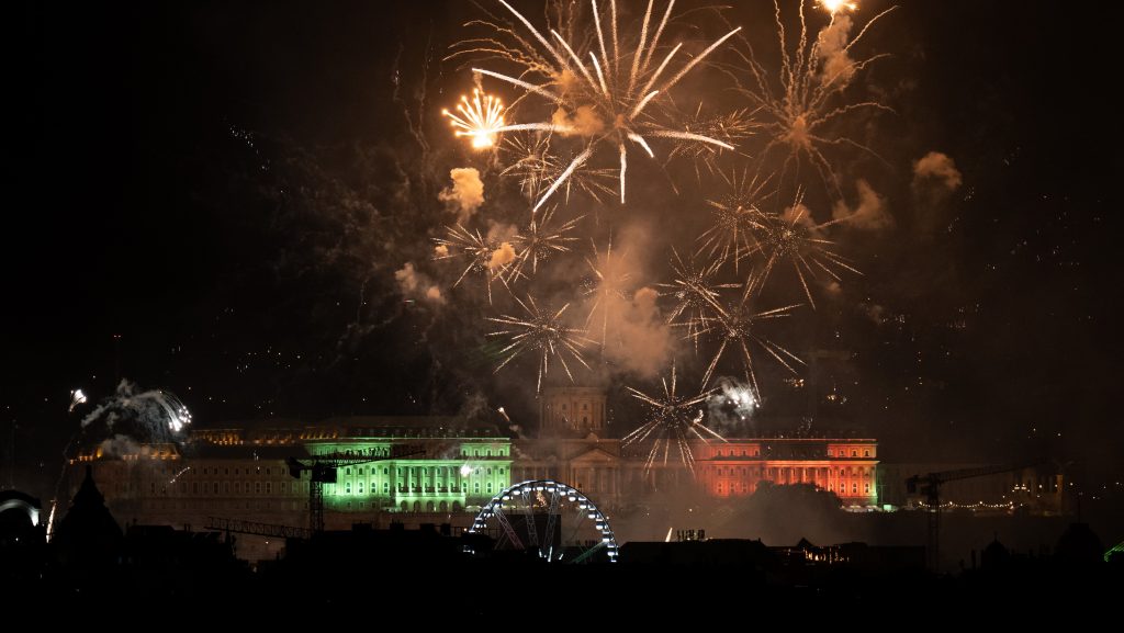 Egy magyar cég beugrana Balásyék helyett tűzijátékozni augusztus 20-án