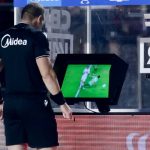 SP - SAO PAULO - 04/21/2026 - 2026 BRAZIL CUP, SAO PAULO x JUVENTUDE - The referee consults the VAR (video assistant referee) during the match between Sao Paulo and Juventude at Morumbi stadium for the 2026 Brazil Cup. Photo: Marcello Zambrana/AGIF Marcello Zambrana / AGIF / AGIF via AFP