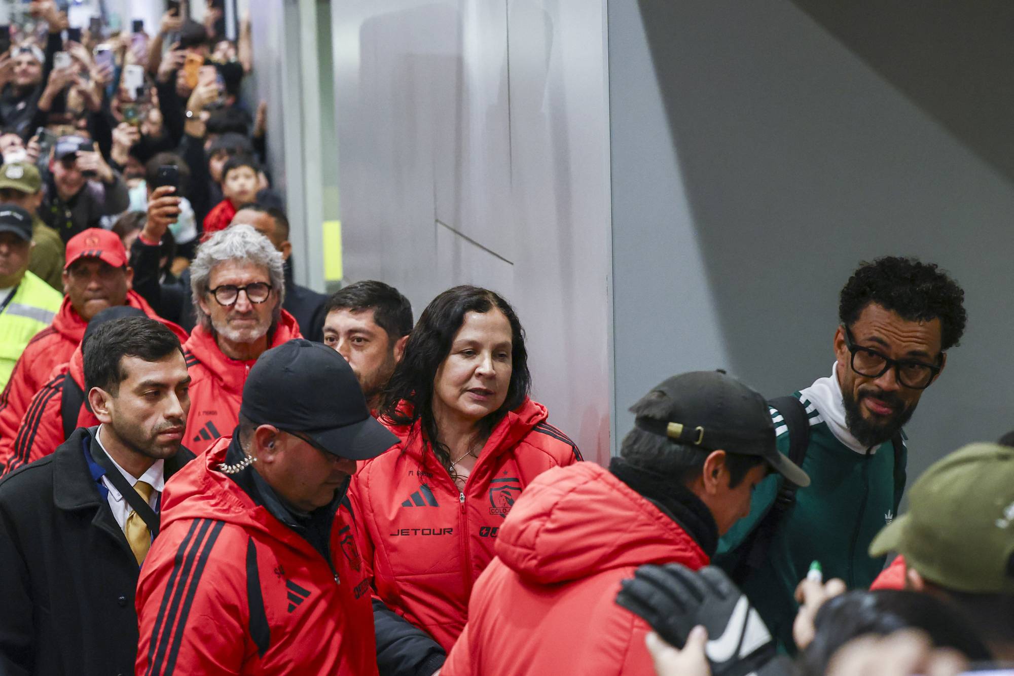SANTIAGO, CHILE - AUGUST 2: Cape Verde's goalkeeper Vozinha, arrives at Arturo Merino Benitez International Airport to join the Colo-Colo Chilean professional football club in Santiago, Chile on August 2, 2026. Lucas Aguayo Araos / Anadolu