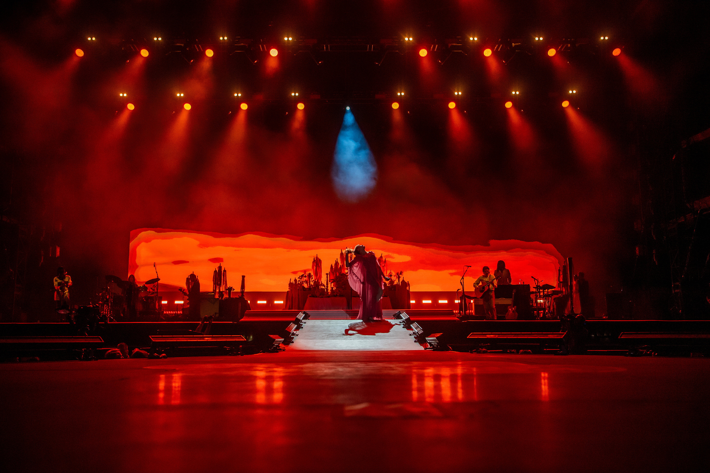 A brit Florence and the Machine koncertje a 29. Sziget fesztivál első napján az óbudai Hajógyári-szigeten 2023. augusztus 10-én.