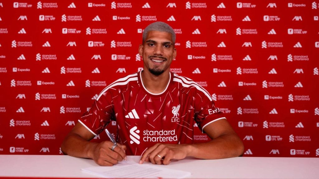 Hivatalos: Barcelonából vett kölcsön hátvédet a Liverpool