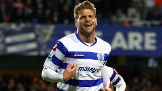 Buzsáky Ákos, még a QPR színeiben LONDON, ENGLAND - APRIL 11: Akos Buzsaky of Queens Park Rangers celebrates scoring his side's third goal during the Barclays Premier League match between Queens Park Rangers and Swansea City at Loftus Road on April 11, 2012 in London, England. (Photo by Julian Finney/Getty Images) LONDON, ENGLAND - APRIL 11: Akos Buzsaky of Queens Park Rangers celebrates scoring his side's third goal during the Barclays Premier League match between Queens Park Rangers and Swansea City at Loftus Road on April 11, 2012 in London, England. (Photo by Julian Finney/Getty Images)