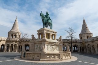 Szent István szobra a Halászbástyánál