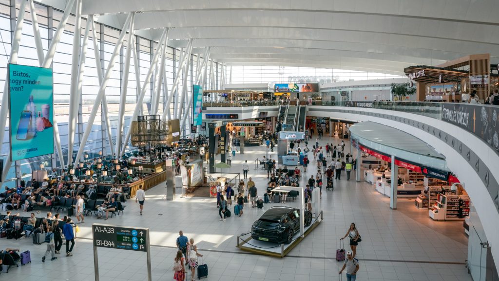 Megkongatta a vészharangot a reptéri szakszervezet, a Budapest Airport szerint azonban nincs biztonsági kockázat