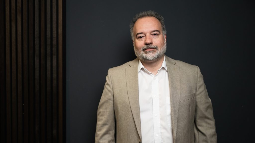 Lattmann Tamás az Alkotmánybíróság döntéséről: A prosti csak addig élvez veled, amíg tudja, hogy meg fogod fizetni