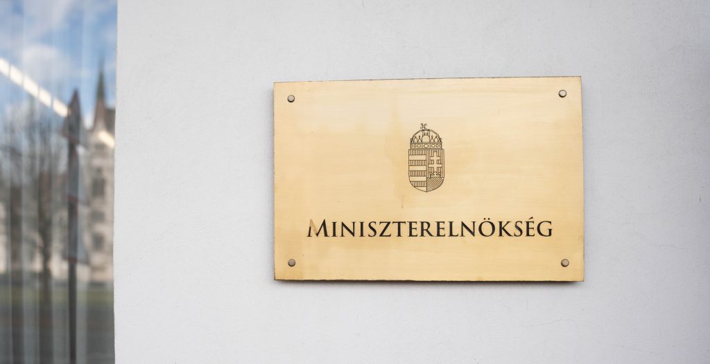 Feljelentés lett a Kommentár Alapítvány közel 28 milliárdos állami támogatásaiból