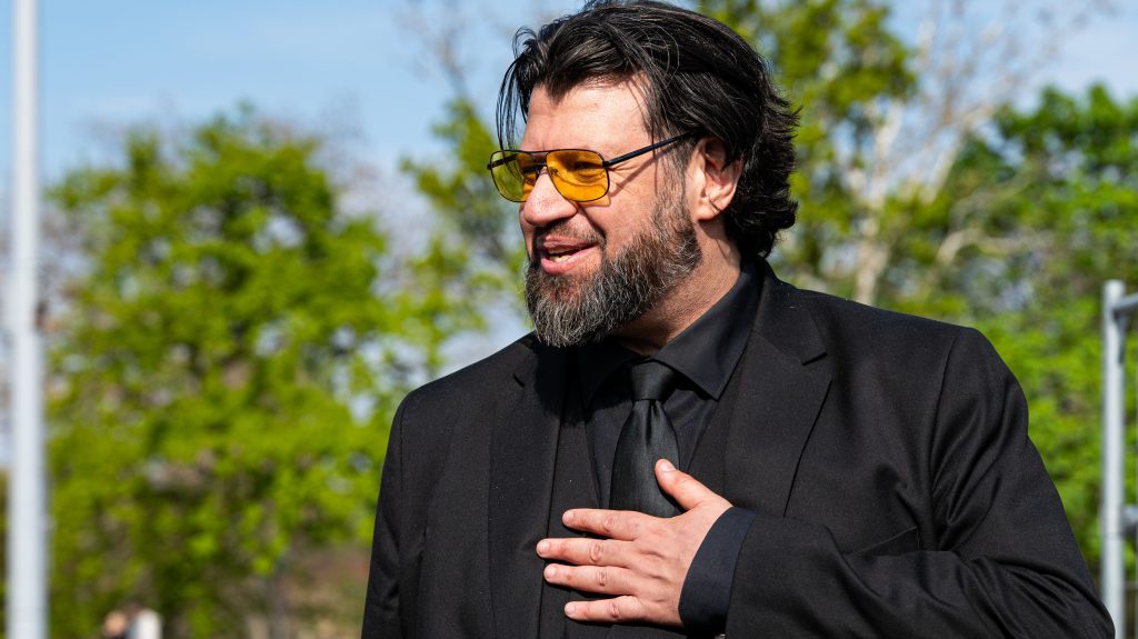 Puzsér Róbert: Bocsánatot kérek a nERDŐ című kulturális merényletért, amit a hazai nyilvánosság ellen elkövettem