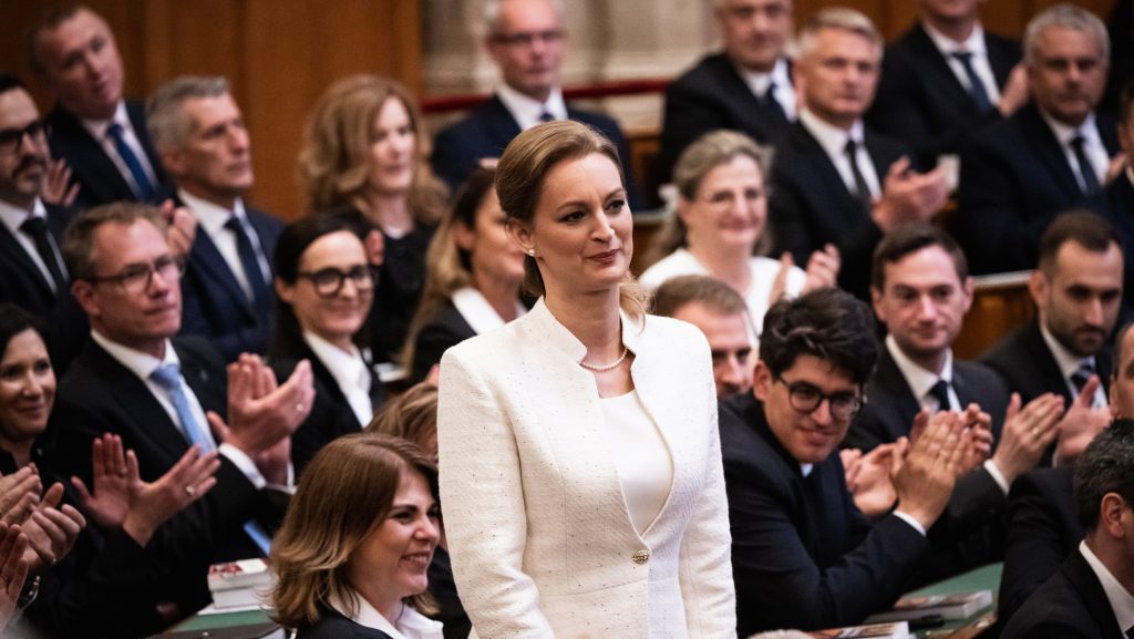 Forsthoffer Ágnes: Ki akartak küldeni az épületből, amikor Kövér bejött elbúcsúzni az állománytól