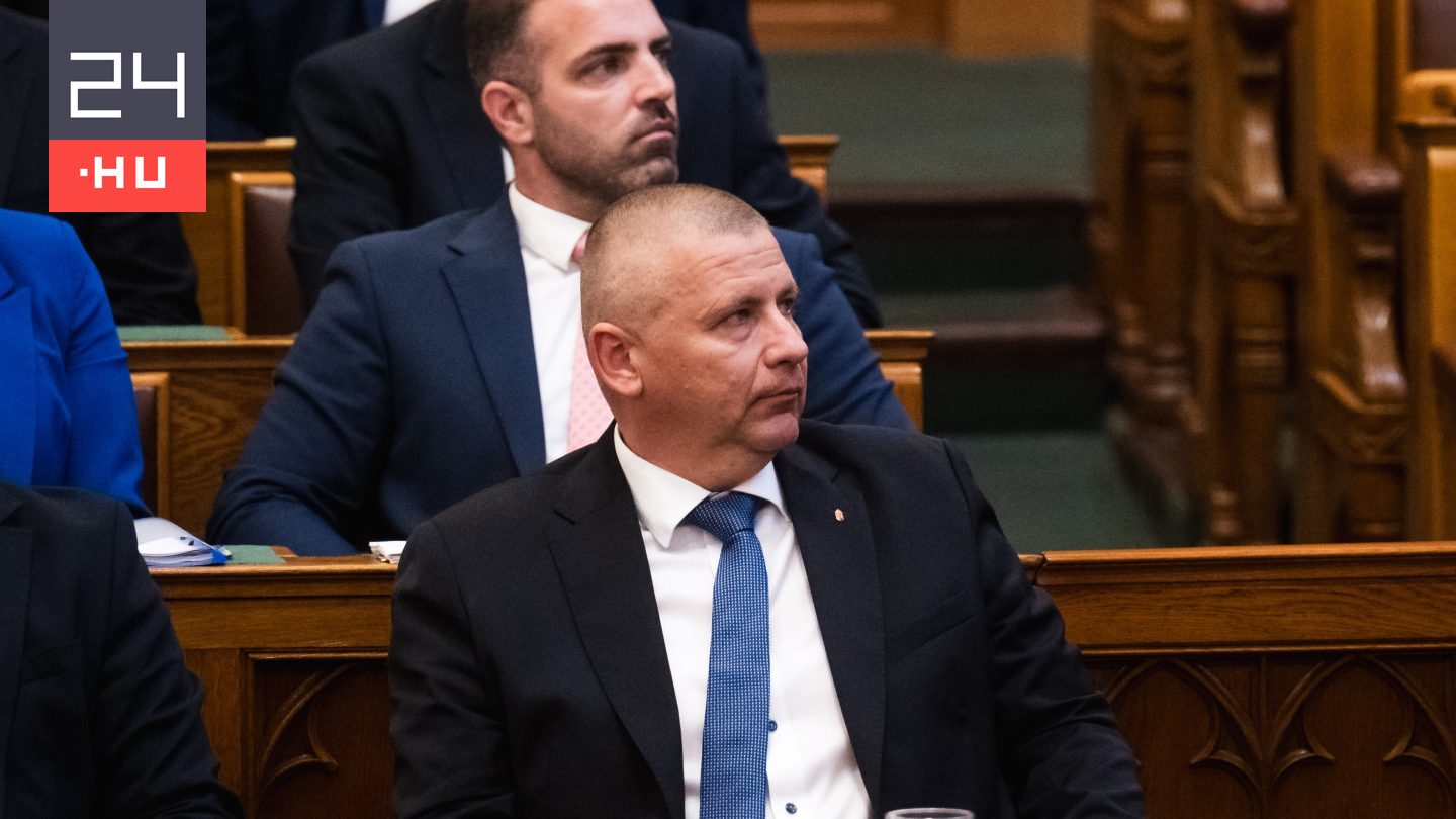 Balásy Gyula cégével kötött 800 millió forintos szerződés miatt tett feljelentést Ruszin-Szendi Romulusz