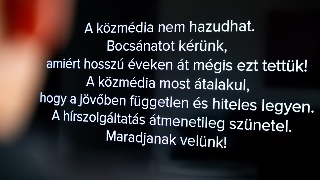 A közmédia kiadott egy dokumentumot, tele képernyőmentésekkel, az MTI feletti politikai befolyásról