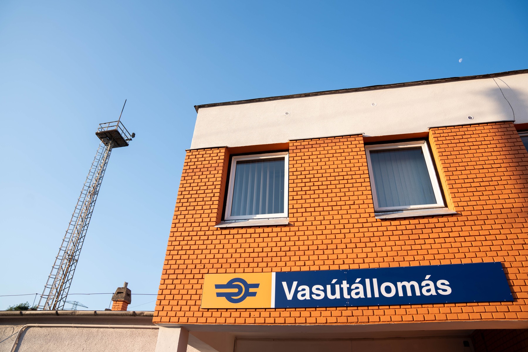 „Inkább csak politikai haszonszerzés van a dologban” – felültünk az újraindított Komló–Dombóvár vonatra 1