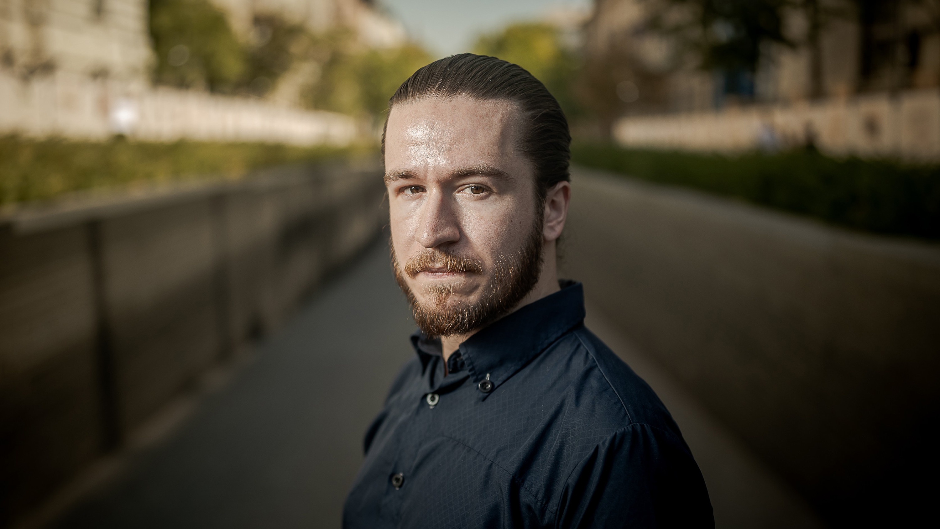 Mézes Róbert László politikai aktivistáról készült portrék 2026. augusztus 12-én.