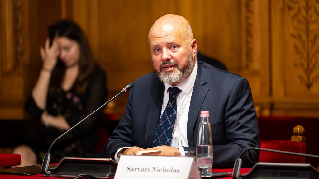 Sárvári Nicholas: Nem lesz a fél NER bilincsben karácsonyra