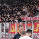 A Crvena zvezda ultráinak üzenete.