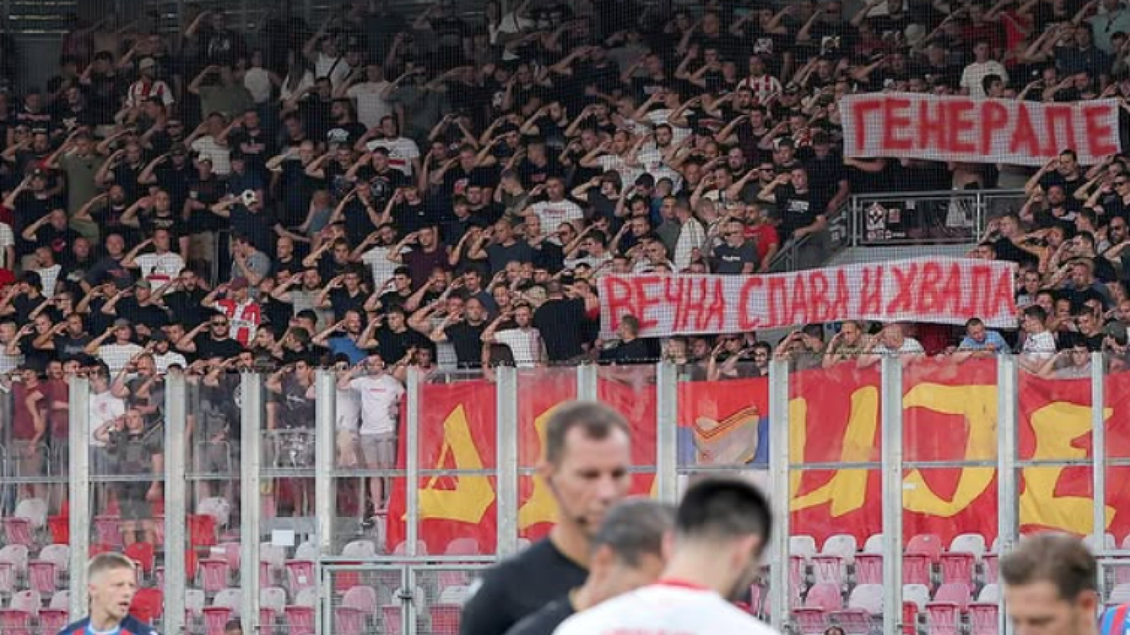 A Crvena zvezda ultráinak üzenete.