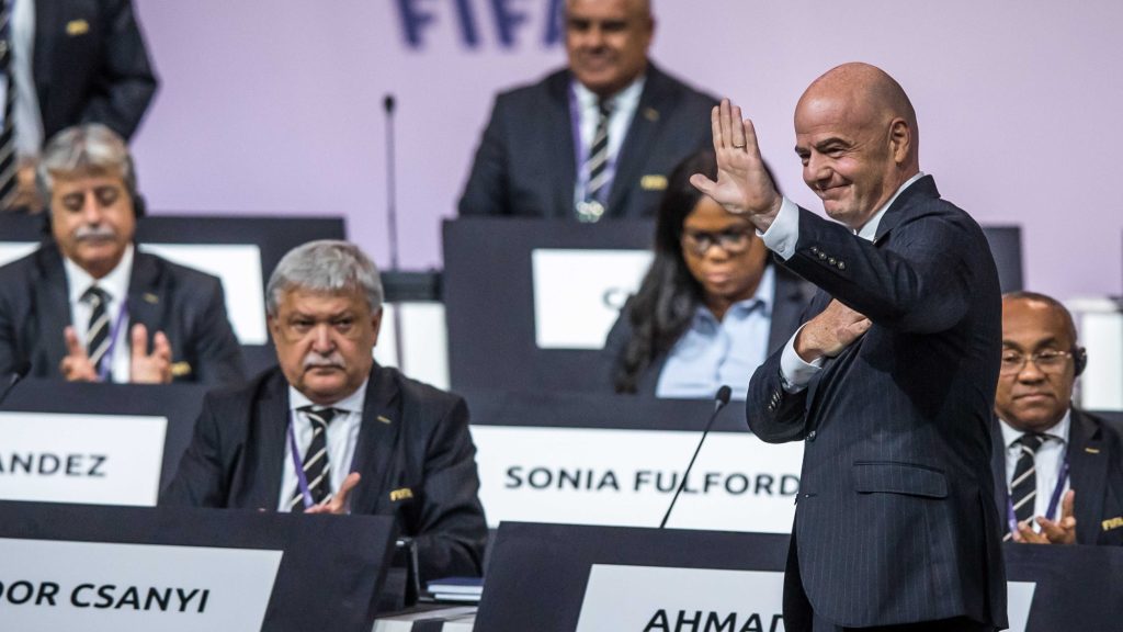 „Az utolsó csepp” – Csányi Sándor kritikus levélben bírálta a FIFA-elnök vezetői képességeit