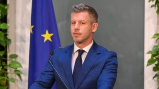 Magyar Péter miniszterelnök a Miniszterelnökségen tartott kormányszóvivői tájékoztatón 2026. augusztus 7-én.