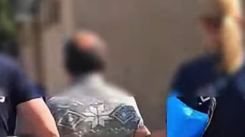 Tagad a 23 éves debreceni fiút szíven szúró hajléktalan – videó az elfogásról
