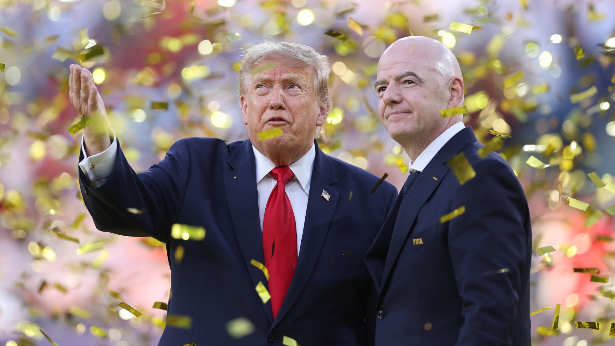 Donald Trump védelmébe vette Gianni Infantinót.