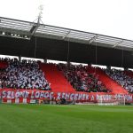 Diósgyőri szurkolók a labdarúgó OTP Bank Liga 25. fordulójában játszott Diósgyőri VTK - Ferencvárosi TC mérkőzésen a diósgyőri DVTK Stadionban a 2025. március 30-án. A végeredmény 1-1-es döntetlen.