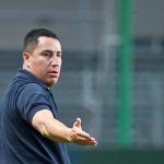 Efráin Juárez, az ETO FC vezetőedzője a labdarúgó Konferencia-liga selejtezőjének 2. fordulójában játszott ETO FC - Atert Bissen visszavágó mérkőzésen a győri ETO Stadionban 2026. július 30-án. A Győr 1-1-es döntetlent játszott, így 7-3-as összesítéssel továbbjutott.
