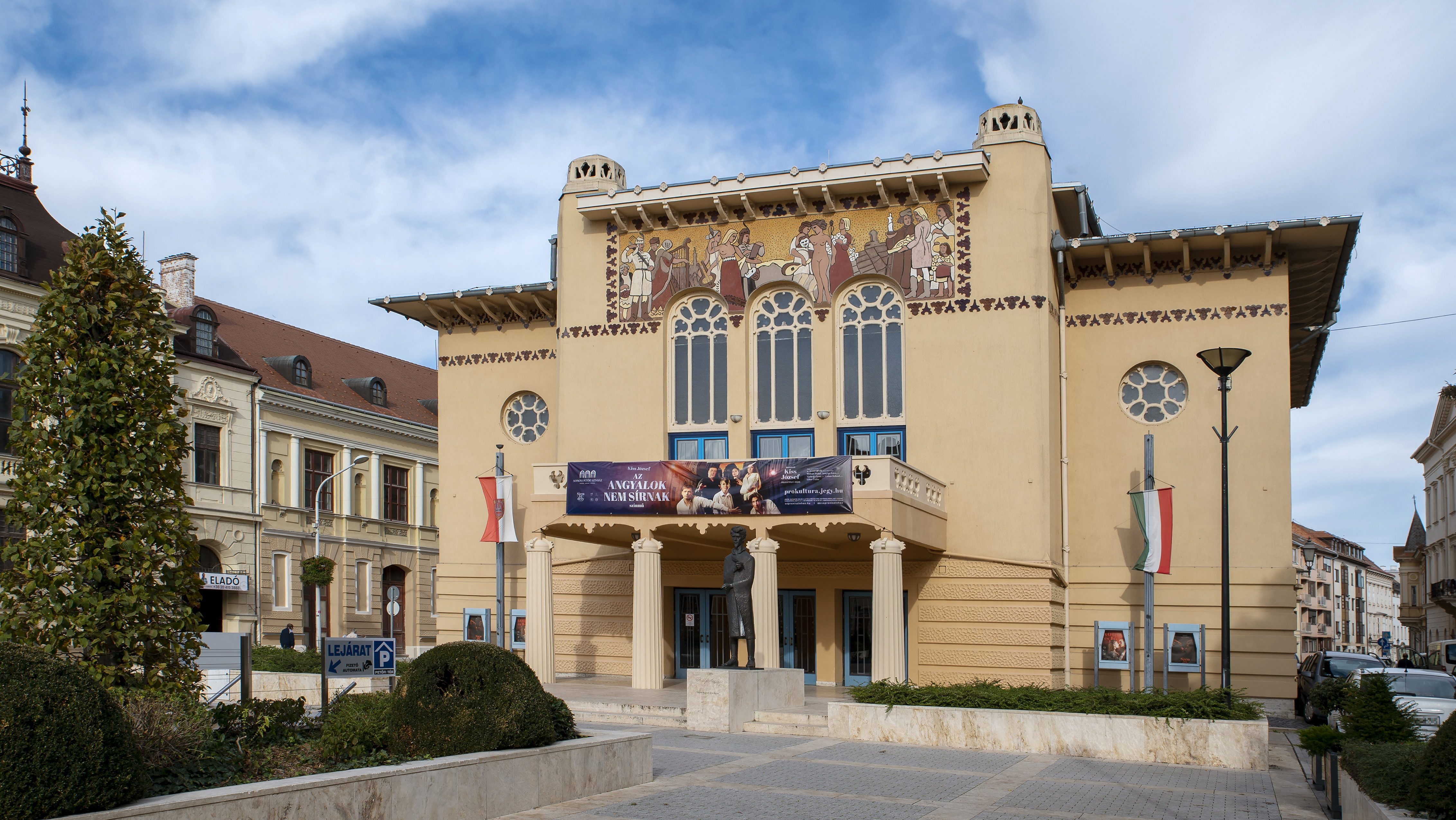 A Soproni Petőfi Színház épülete 2023. november 2-án.