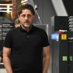 Fatih Tekke, amikor csapatával hazaért a budapesti vereséget követően.