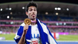 Miltiádisz Tendóglu az Európa-bajnoki aranyéremmel.
