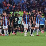 Csalódott Trabzonspor-játékosok a Fradi elleni meccs után.