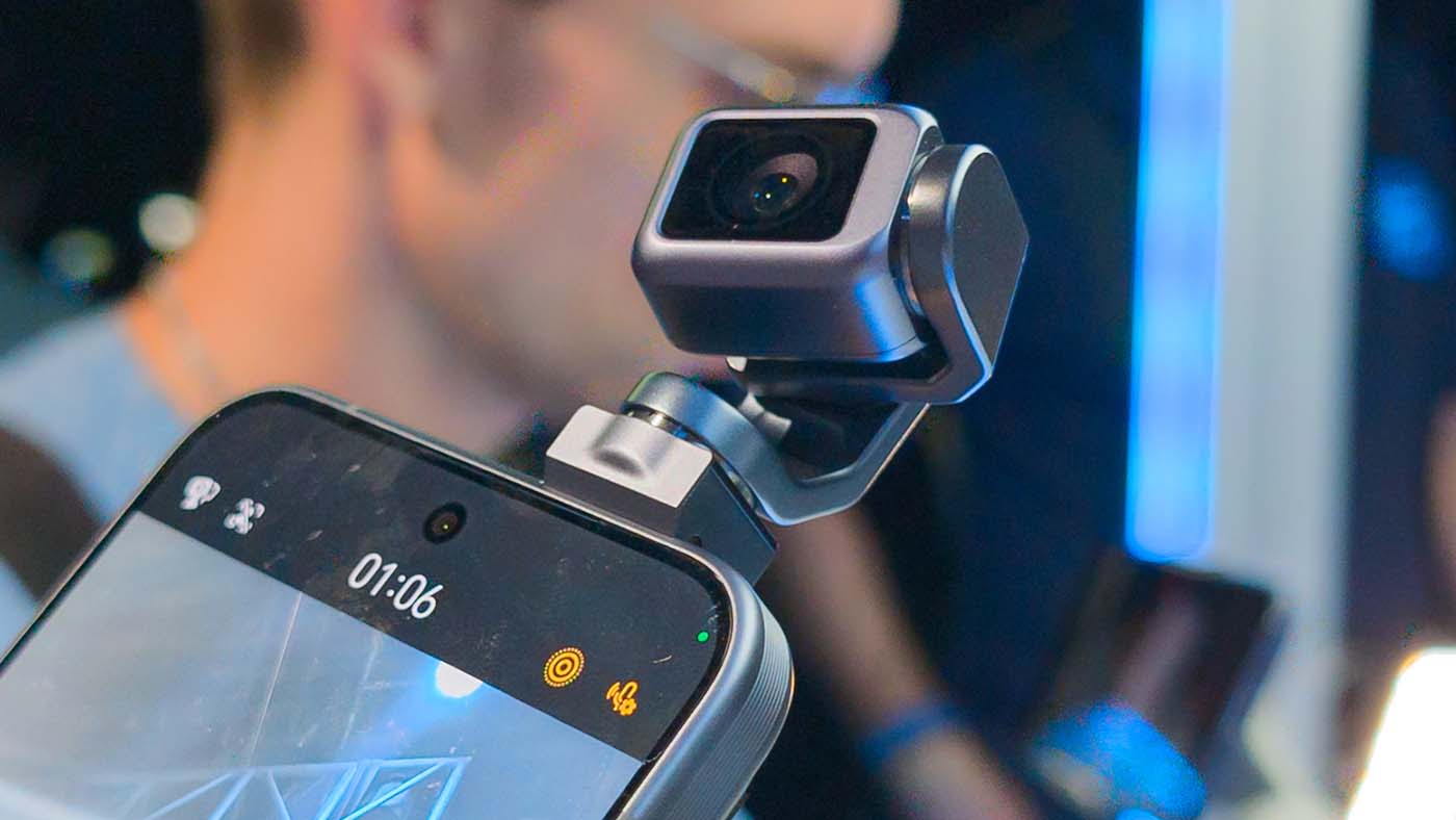 Erre a telefonra sok minden mondható, csak az nem, hogy unalmas lenne 2 Honor Robot Phone