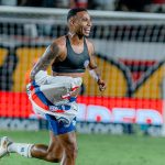 Jean Lucas, a Bahia játékosa a mezét levéve ünnepelte a gólját.