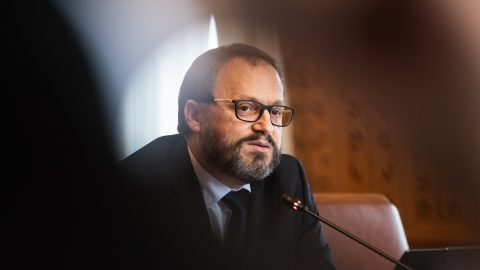 Kármán András NAV elnök pályázat határidő elbírálás