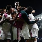 A Real Madrid játékosai ünneplik a győztes gólt.