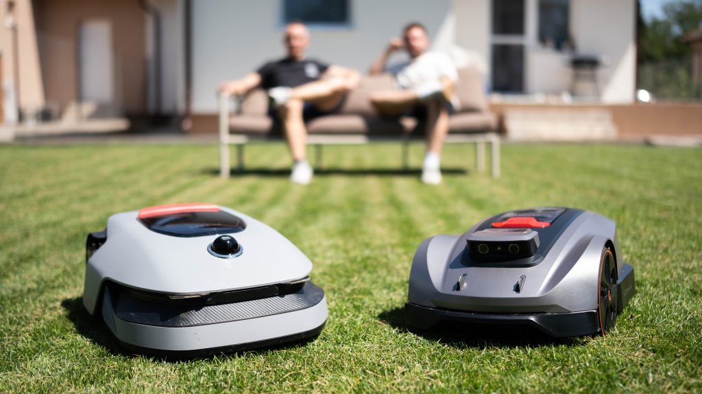 Nincs többé kerti munka? – robotfűnyírókat teszteltünk, mutatjuk, könnyebb lett-e az életünk