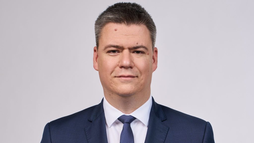 Száz millió forintra bírságolták a BYD-t egy munkás halála miatt