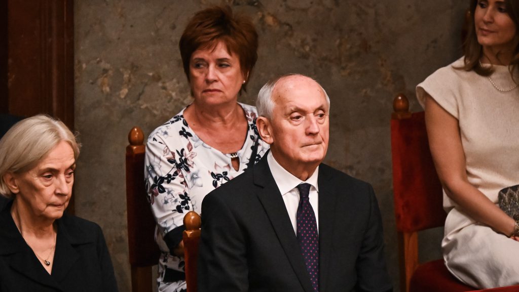 Megválasztották köztársasági elnöknek Baka Andrást