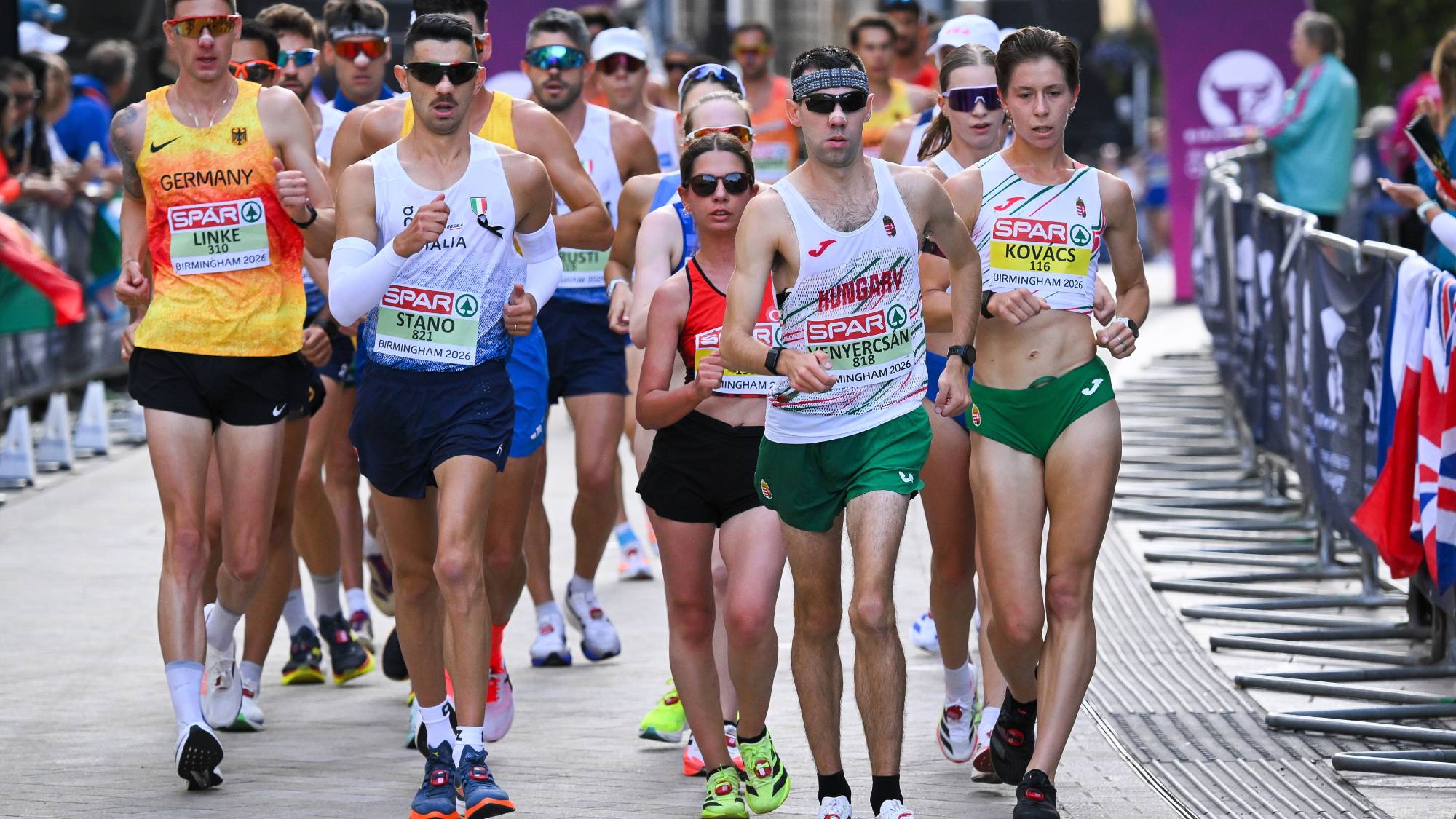 Venyercsán Bence a férfi maratoni (j3), Kovács Alexandra (j) a női félmaratoni gyaloglásban a birminghami atlétikai Európa-bajnokságon 2026. augusztus 15-én.