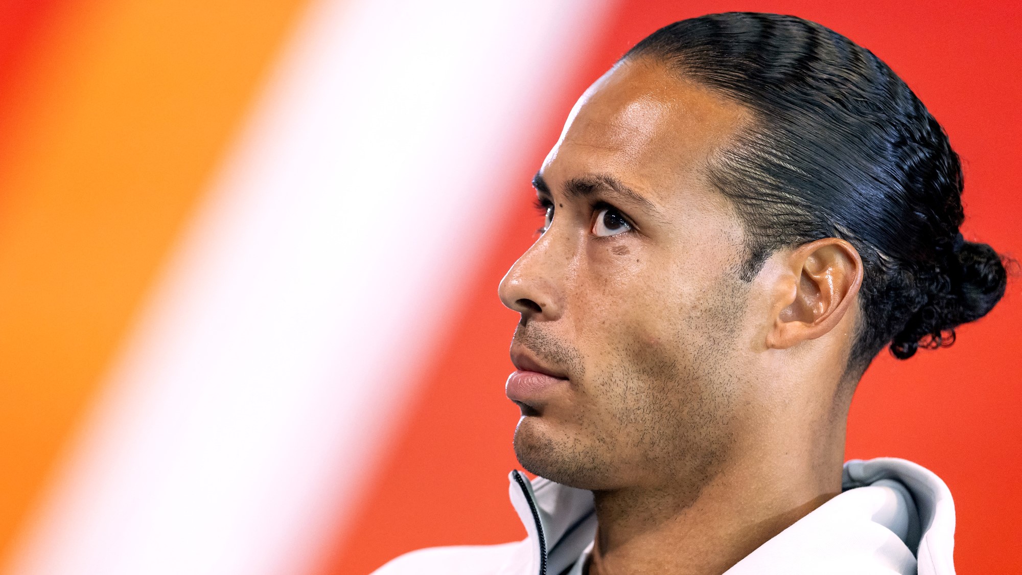virgil van dijk sajtótájékoztató kritika újságírók hollandia vb kiesés