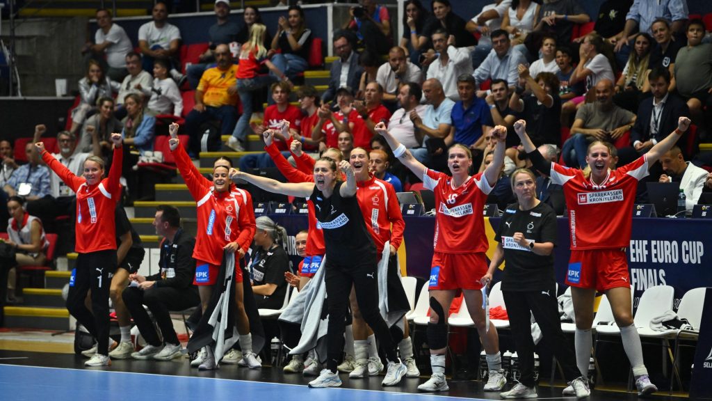 A dán kézisek döntőt nyertek a három fronton is címvédő norvégok ellen