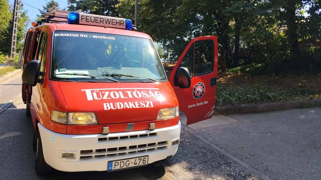 700 ezer forint értékű felszerelést loptak el egy tűzoltóautóból Budakeszin