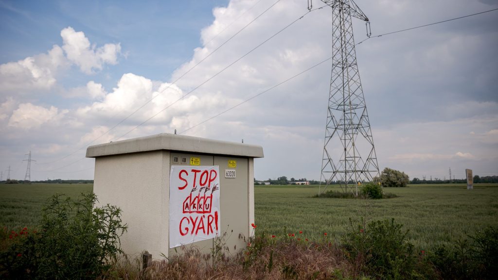 „Véget ért a fideszes mutyi” – nem épít elektrolitgyárat Szolnokon a kínai akkumulátoripari vállalat