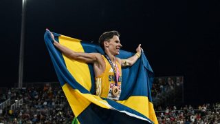 Gold medallist Sweden's Andreas Almgren celebrates after competing in the men's 10,000m final during the European Athletics Championships at Alexander Stadium in Birmingham on August 15, 2026.