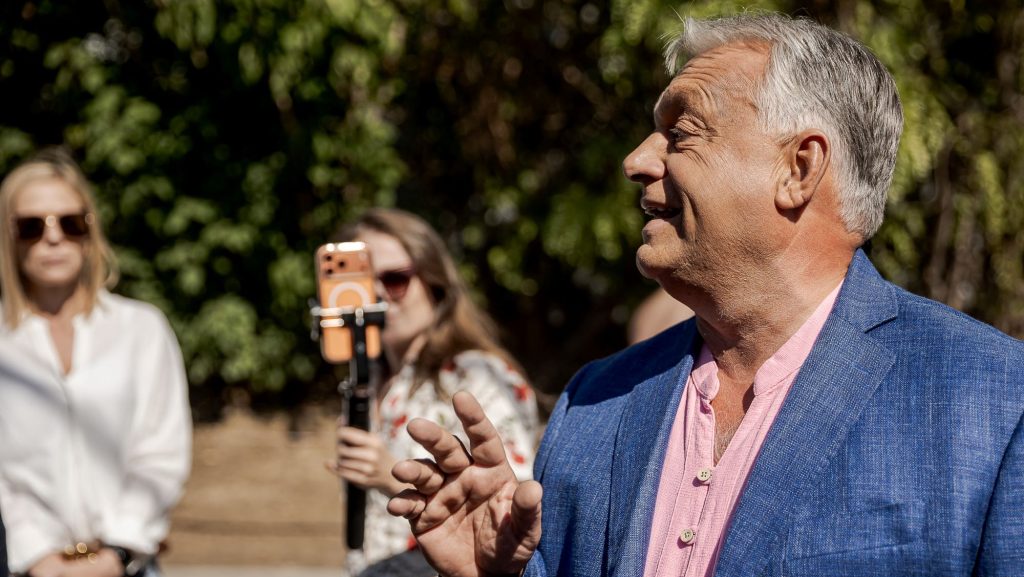 Orbán Viktor és a Fidesz „ÁVH-figyelőt” indított, két név szerepel a listán