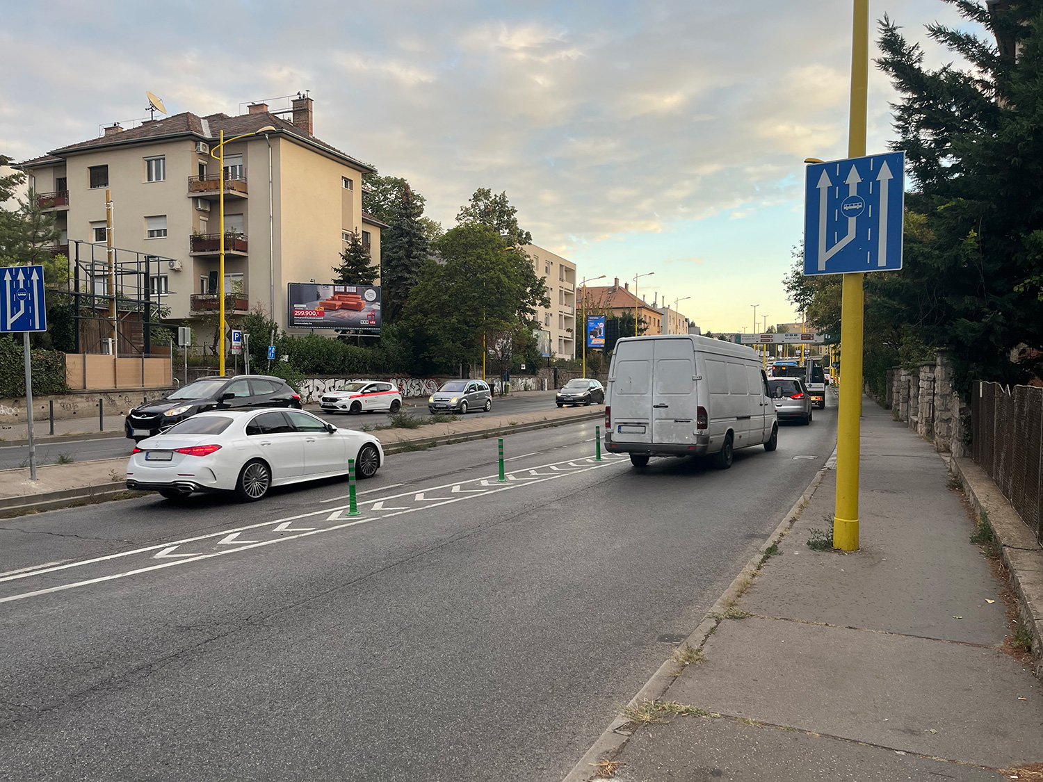 Több helyen is segítették a buszok közlekedését Budapesten, csak épp szükség nem volt rá 2