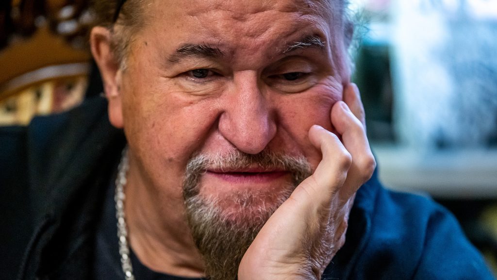 Meghalt Deák Bill Gyula