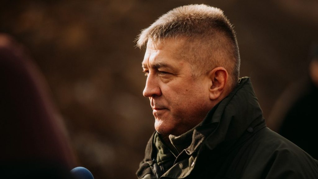 Egy nyomozati irat szerint a főügyészjelölt testvére jelenlétében beszéltek Orbán aranykonvoj-ügyben játszott szerepéről
